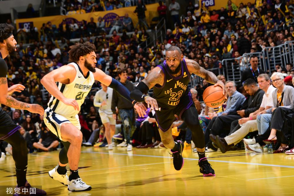 队友的观望 队友的观望