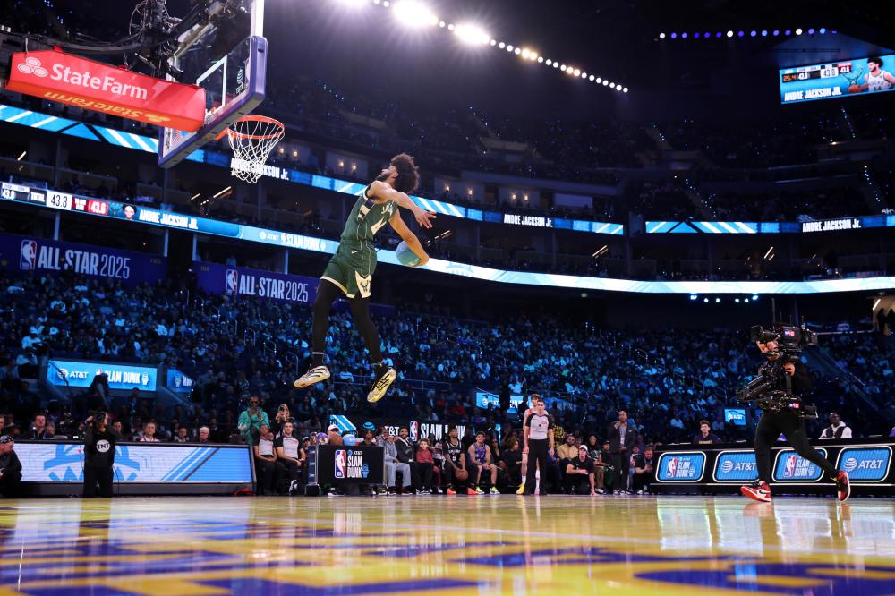 篮的控球后 篮的控球后